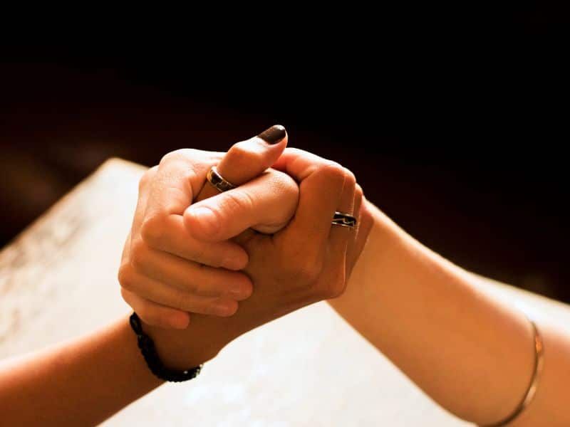 Bracelet commun couple poignets homme et femme