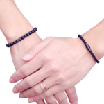 bracelet en pierre naturelle pour homme au poignet
