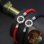 Bracelet argent avec photo pour couple sur presentoir