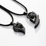 Collier aimanté pour couple séparés